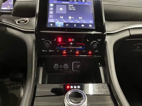 Used 2023 Jeep Grand Cherokee Altitude image 15