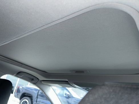 Used 2022 Toyota RAV4 XLE w/ Convenience Package image 26