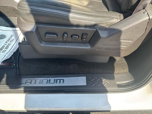 Used 2014 Ford F150 Platinum image 22