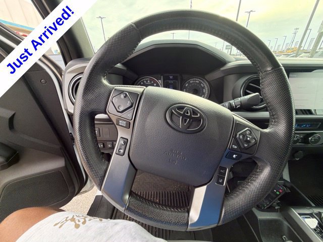 Used 2021 Toyota Tacoma TRD Off-Road AWD/4WD image 41