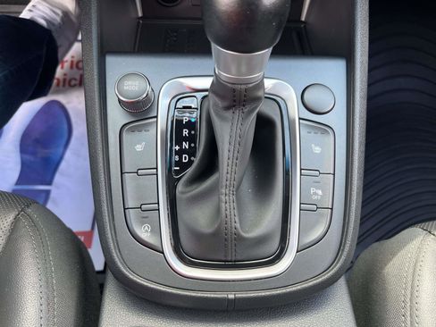 Certified 2023 Hyundai Kona Limited w/ Cargo Package FWD image 19