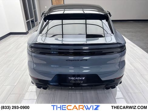 Used 2025 Porsche Cayenne GTS image 25