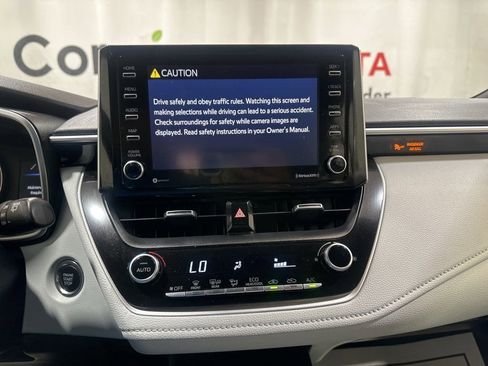 Used 2020 Toyota Corolla SE image 26