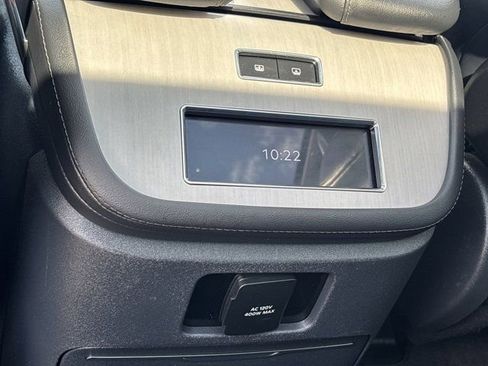 Used 2025 Lincoln Navigator Reserve AWD/4WD image 21