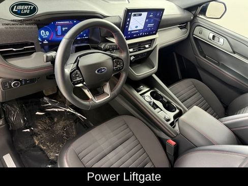 Used 2025 Ford Explorer ST-Line AWD/4WD image 13
