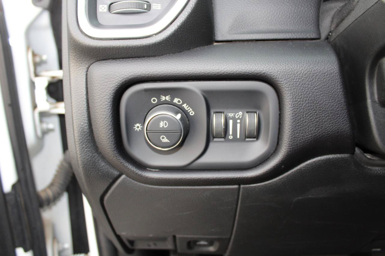 Used 2022 RAM 3500 Laramie AWD/4WD image 29