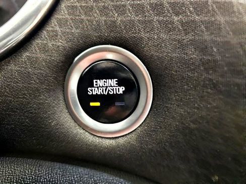 Used 2021 Chevrolet Malibu LT image 15