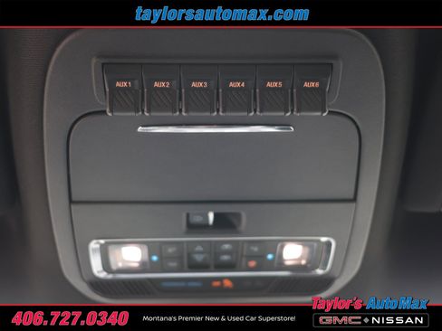 Used 2023 Ford F350 Platinum w/ Tremor Off-Road Package AWD/4WD image 36
