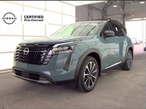 Certified 2026 Nissan Pathfinder Platinum w/ Lighting Package AWD/4WD image 1