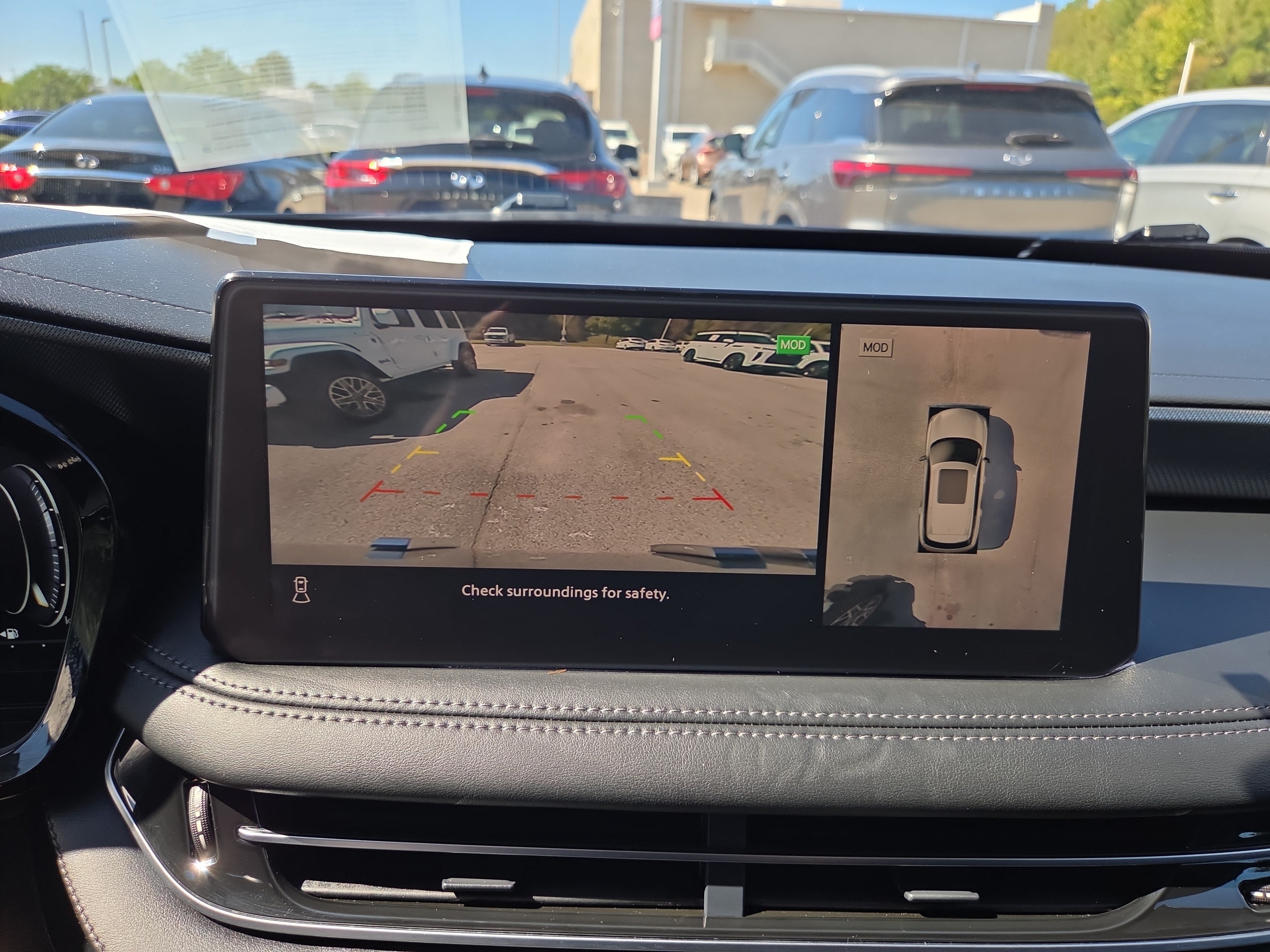 Used 2024 INFINITI QX60 Luxe FWD image 14