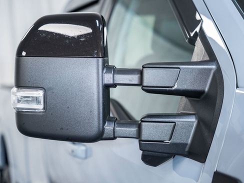 Used 2025 Ford F250 Lariat w/ Black Appearance Package image 14