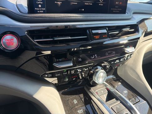 Used 2025 Acura MDX w/ Technology Package image 36