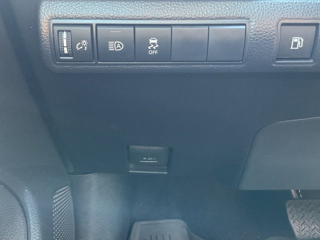 Used 2025 Toyota Corolla SE FWD image 32