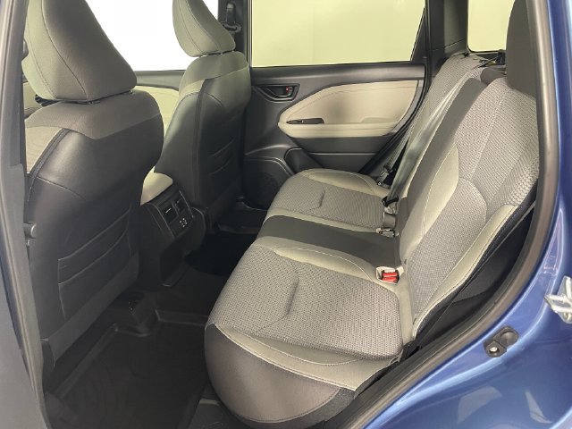 Used 2025 Subaru Forester Premium AWD/4WD image 18