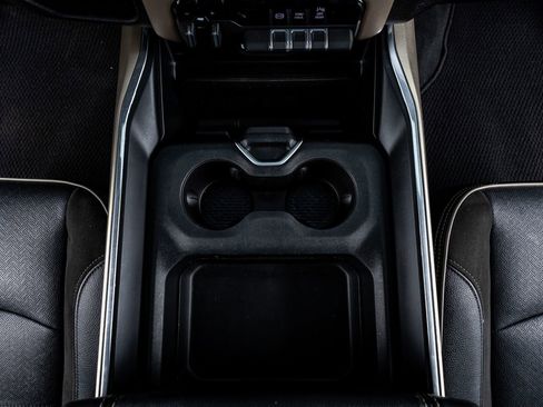 Used 2023 RAM 3500 Laramie image 27