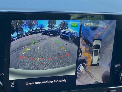 New 2025 Nissan Pathfinder Platinum w/ Cargo Package image 16