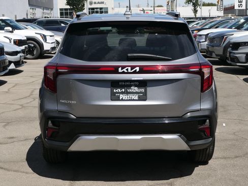 Used 2024 Kia Seltos S FWD image 5