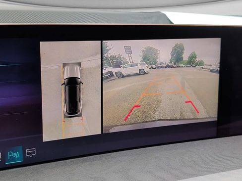 Used 2025 Cadillac Escalade IQ Luxury 2 w/ LPO, Premium Carpet Package AWD/4WD image 22