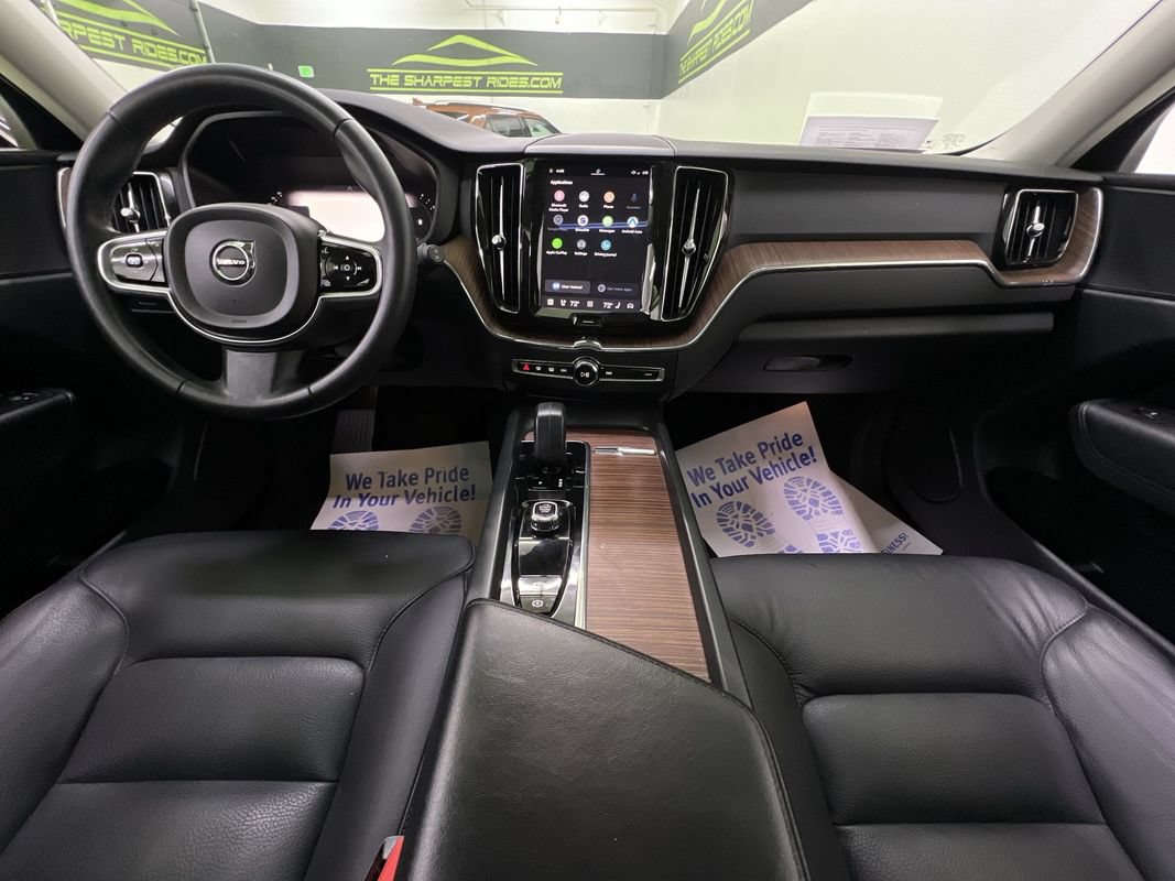 Used 2023 Volvo XC60 B5 Plus FWD image 18