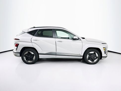 Used 2024 Hyundai Kona SEL FWD image 10