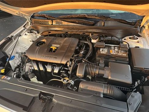 Used 2024 Kia Forte LXS image 33