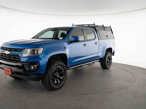 Used 2021 Chevrolet Colorado LT w/ Safety Package image 6