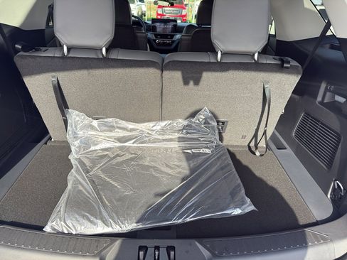 New 2026 Ford Explorer Active w/ Active Comfort Package image 41