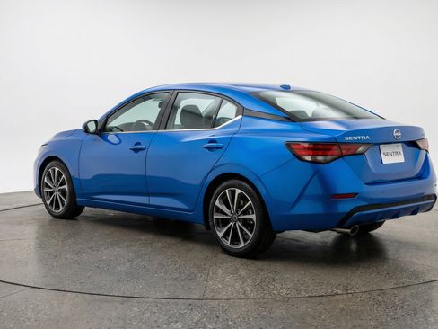 Used 2025 Nissan Sentra SV image 6