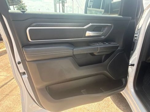Used 2025 RAM 1500 Big Horn AWD/4WD image 10