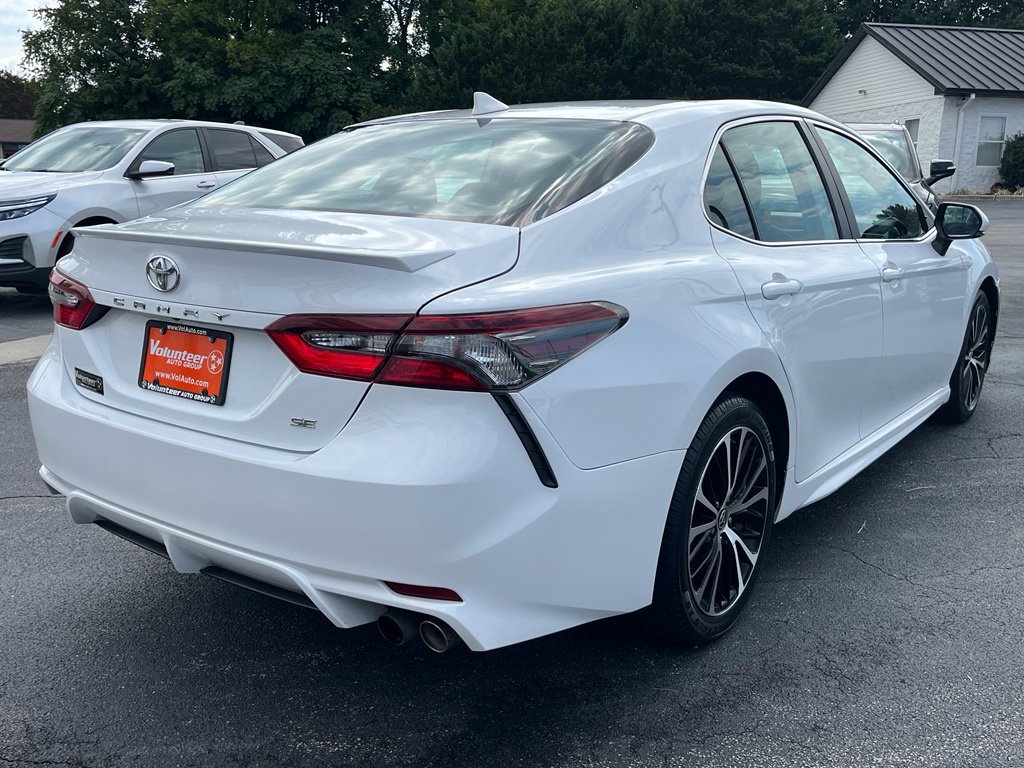 Used 2022 Toyota Camry SE FWD image 11