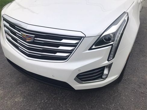 Used 2017 Cadillac XT5 Luxury w/ Driver Awareness Package AWD/4WD image 57