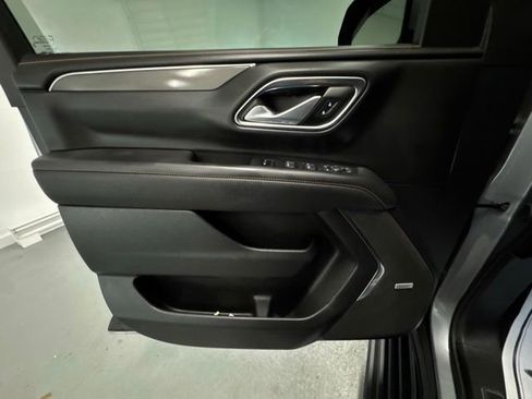 Used 2024 GMC Yukon AT4 w/ Technology Package AWD/4WD image 19