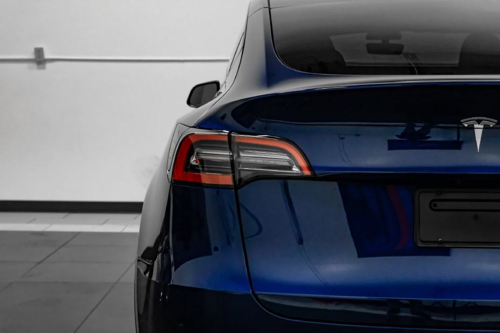 Used 2023 Tesla Model Y Long Range AWD/4WD image 55