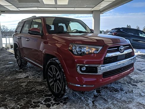 Used 2024 Toyota 4Runner Limited image 3
