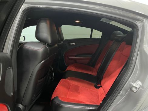 Used 2019 Dodge Charger Scat Pack w/ Technology Group image 29