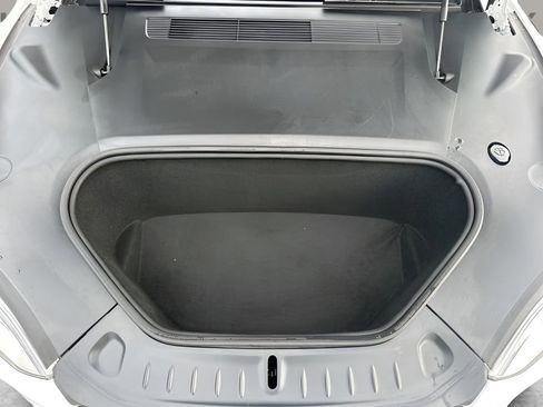 Used 2021 Tesla Model S Plaid image 37