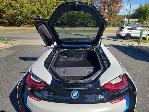Used 2016 BMW i8 image 27