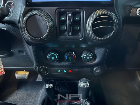 Used 2014 Jeep Wrangler Unlimited Sport w/ Quick Order Package 24S AWD/4WD image 32