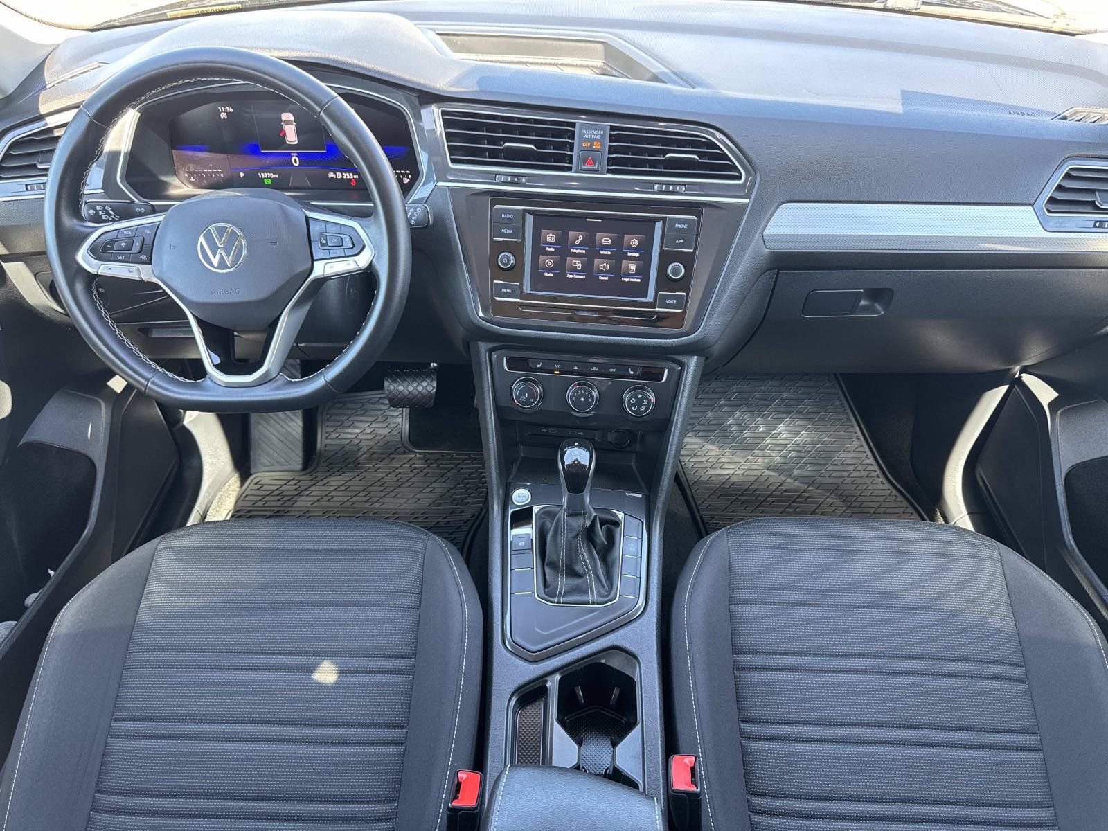 Certified 2024 Volkswagen Tiguan S FWD image 9