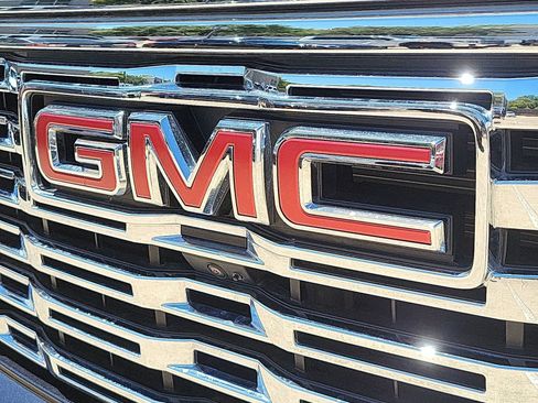 Certified 2024 GMC Sierra 1500 Denali AWD/4WD image 32