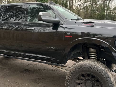 Used 2020 RAM 2500 Laramie image 17