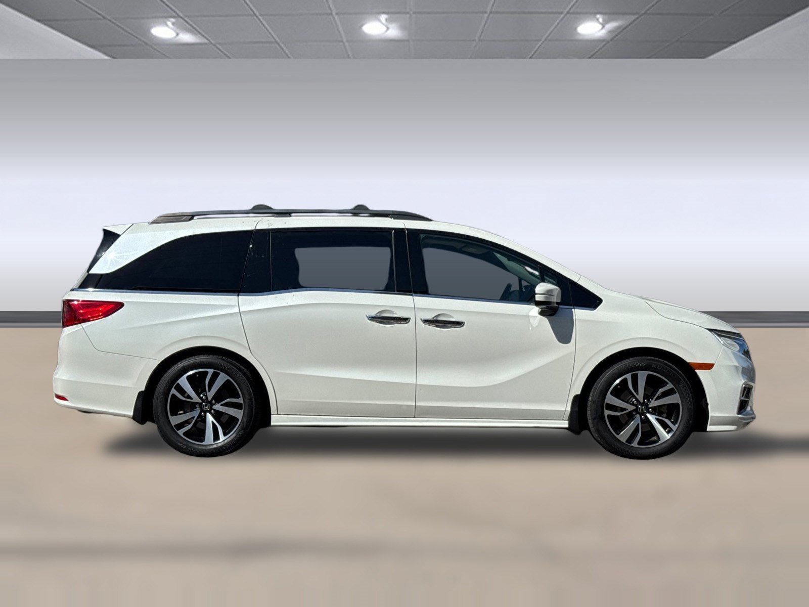 Used 2019 Honda Odyssey Elite image 8