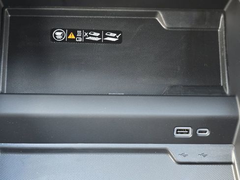 New 2026 Chevrolet Suburban High Country image 33