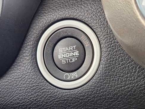 Used 2023 RAM 2500 Laramie AWD/4WD image 23