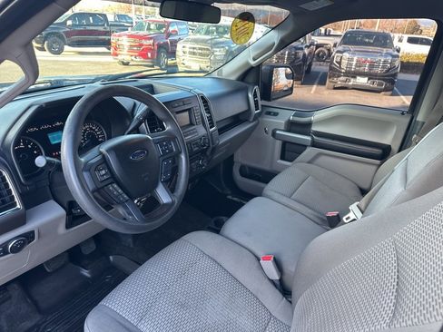 Used 2015 Ford F150 XLT image 14
