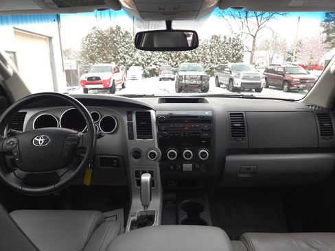 Used 2008 Toyota Sequoia Limited image 11