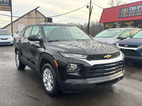 Used 2022 Chevrolet TrailBlazer LS image 3