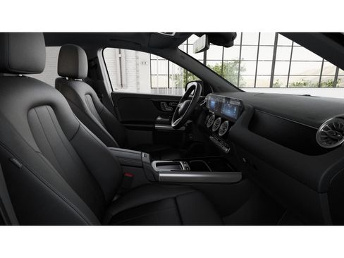 New 2026 Mercedes-Benz GLA 250 4MATIC image 4