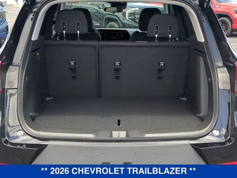 New 2026 Chevrolet TrailBlazer LT w/ LT Cold Weather Package FWD image 5
