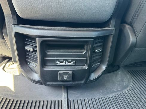Used 2020 RAM 1500 Big Horn AWD/4WD image 11